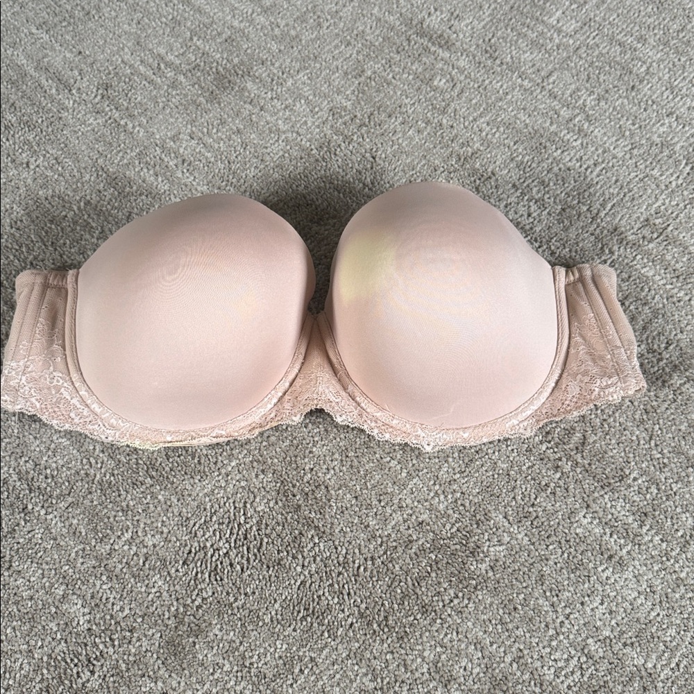 Torrid size 42DD strapless bra creamy pink